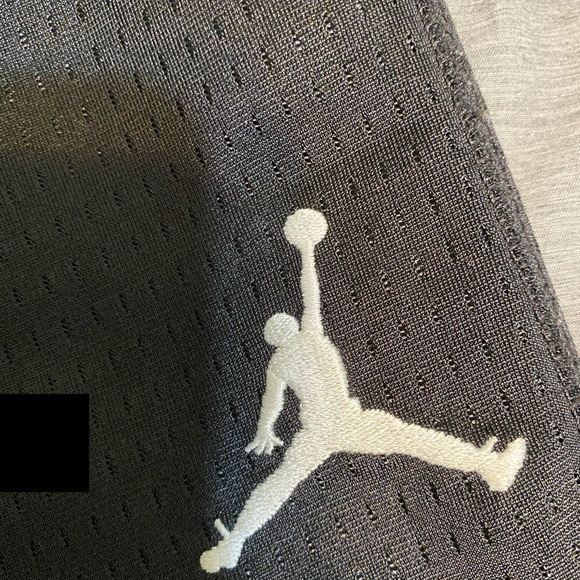 Boys Air Jordan Shorts - Picture 3 of 6